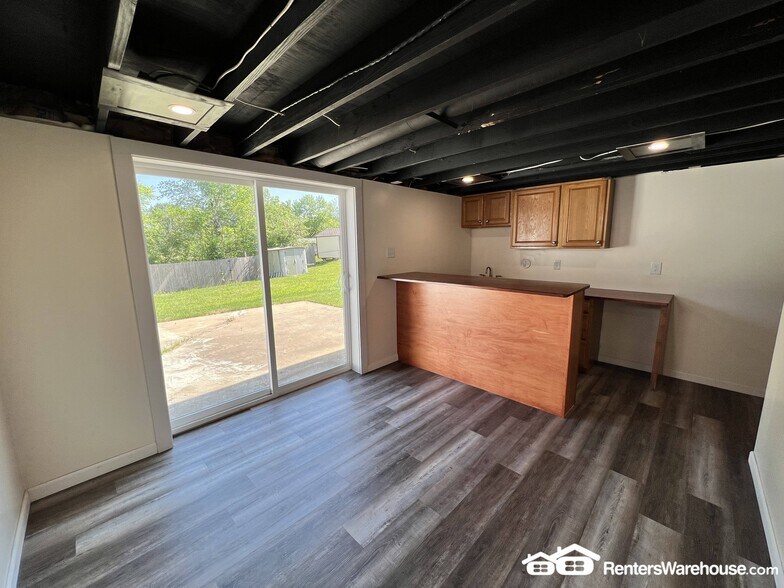Building Photo - 1041 Piedras Pkwy