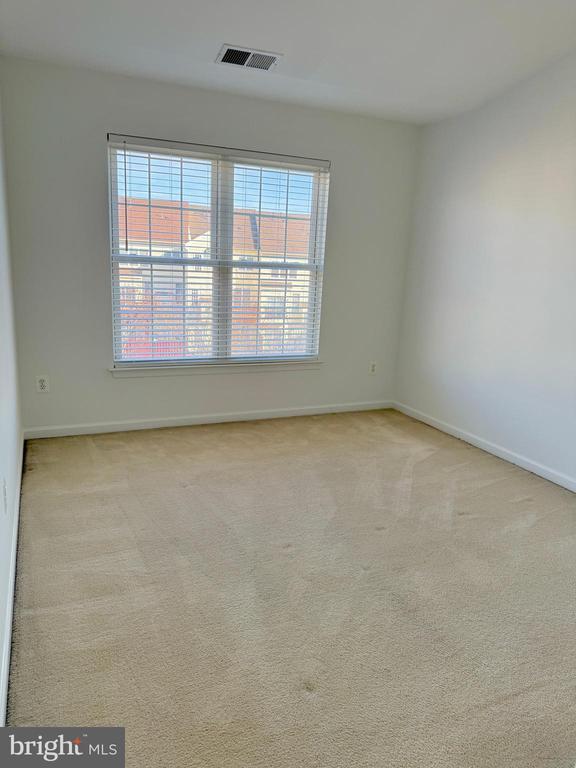 Building Photo - 25207 Bald Eagle Terrace