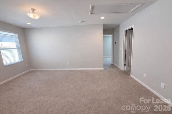 Building Photo - 11154 Woodland Crk Wy