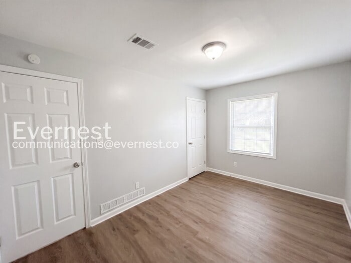 Building Photo - 5267 Joan of Arc Pl