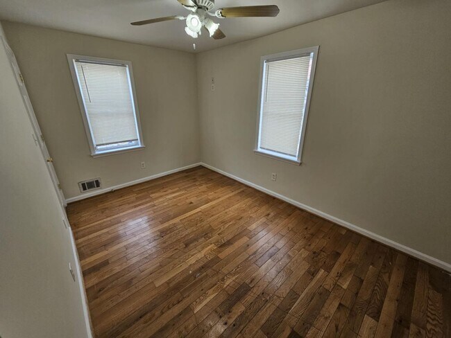 Building Photo - 4 Bedroom Single Home in Baltimore County