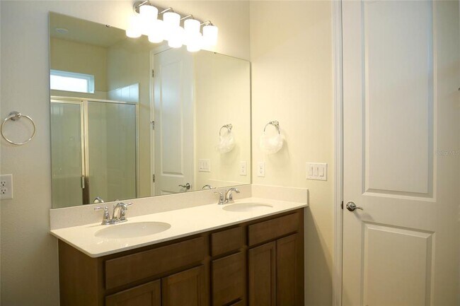 Building Photo - 5514 Banyan Bay Rd