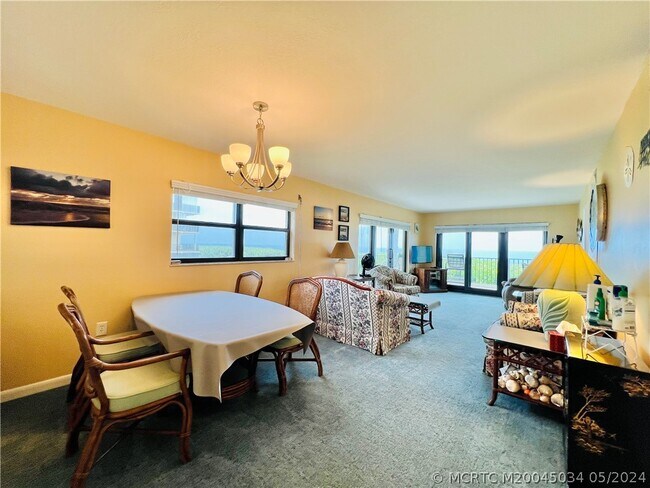 Building Photo - 7430 S Ocean Dr