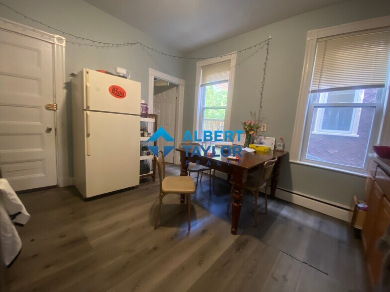 Building Photo - 36 Cherokee St