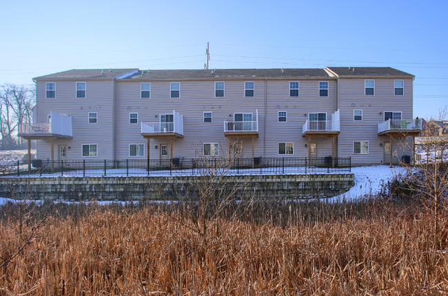Building Photo - 5175 Winthrop Ave