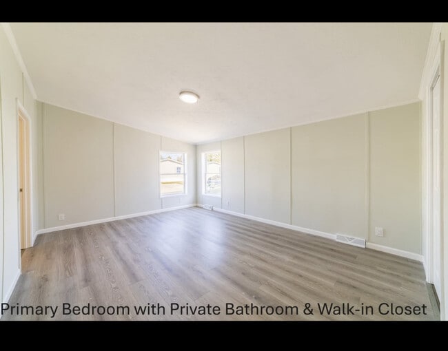 Building Photo - 411 Park Ln