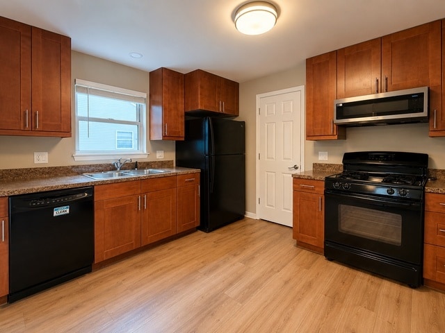 Building Photo - 82 Holmes Way