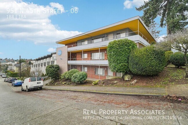 Building Photo - 951 N 45th St