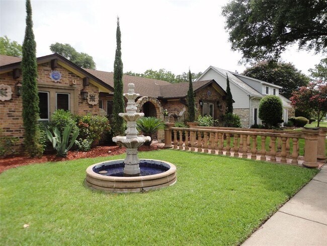 Building Photo - 4323 Colombia Dr