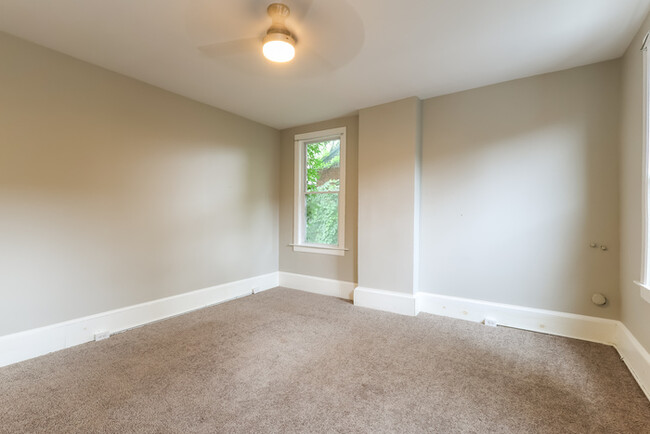 Building Photo - 4210 Colerain Ave