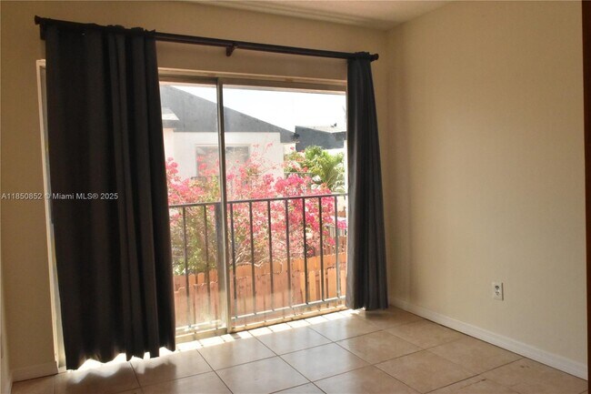 Building Photo - 15476 SW 85th Ln