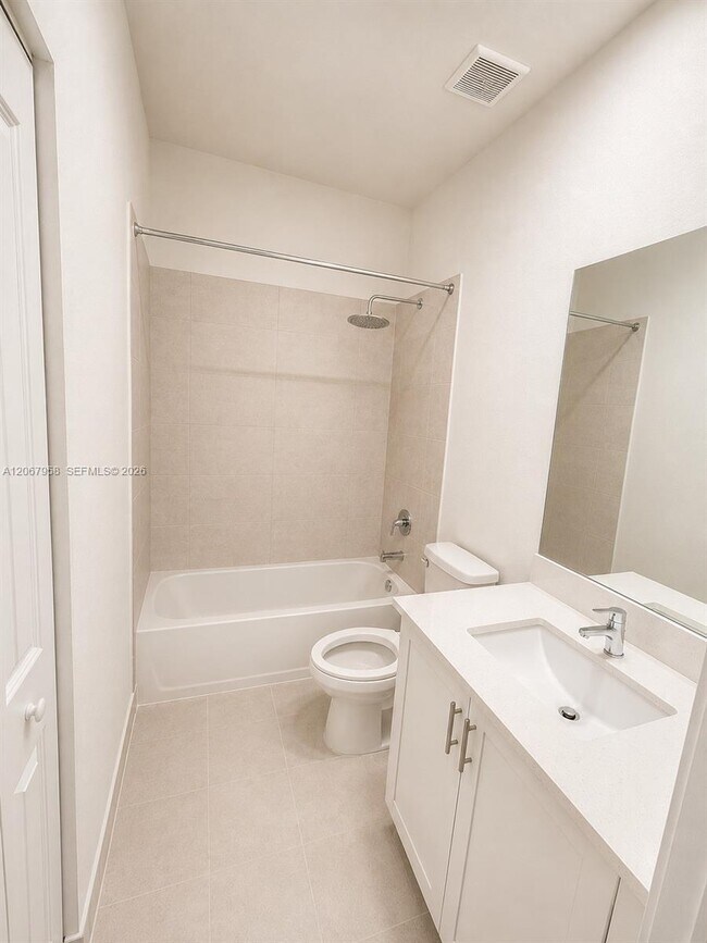 Building Photo - 18120 SW 148th Rd