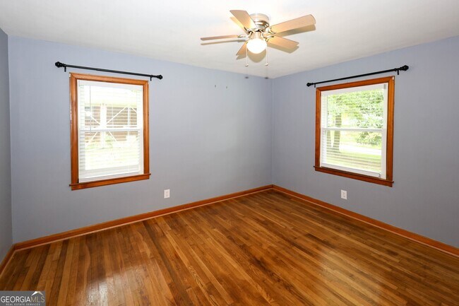 Building Photo - 2218 Dodson Dr