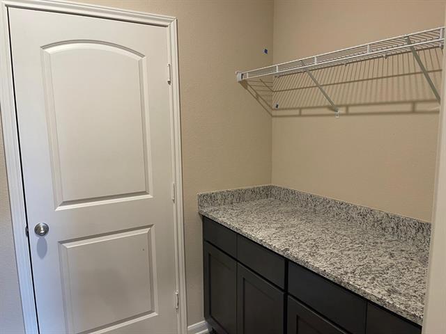 Building Photo - 311 Clear Springs St