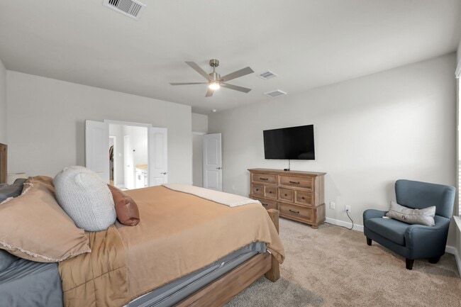 Building Photo - 241 Bright Blf Cir