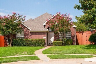 Building Photo - Adorable single story 3/2- Plano