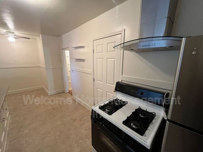 Building Photo - 1940 California St