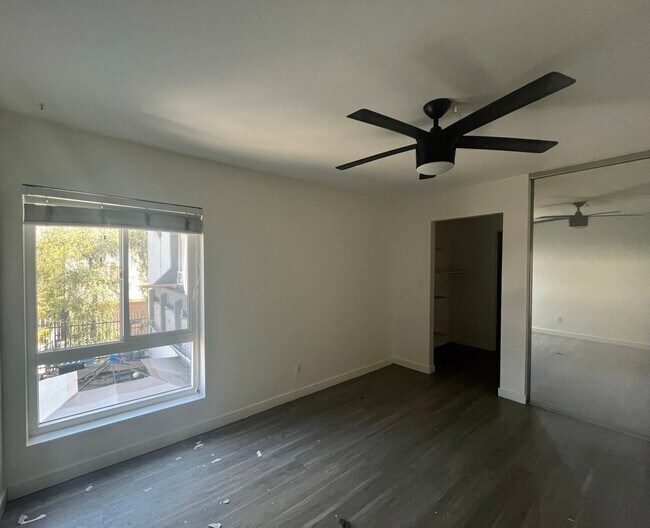 Building Photo - 9010 Tobias Ave
