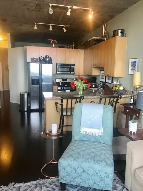 Building Photo - 1464 S Michigan Ave