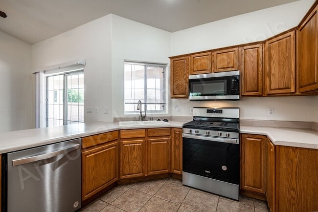 Building Photo - GORGEOUS HUALAPAI MOUNTAIN FOOTHILLS HOME