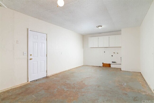 Building Photo - 1257 Rosekrans Dr