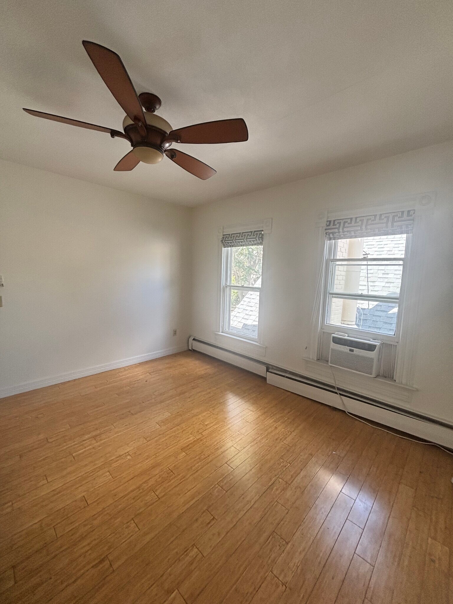 Bedroom - 1400 N Humboldt St