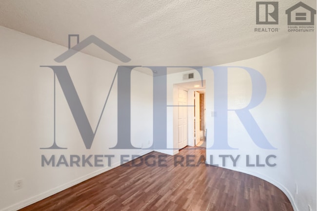 Building Photo - 2Bed/2Bath Apt at Greenway/35th Ave! Move-In Ready on 08/06/2026!