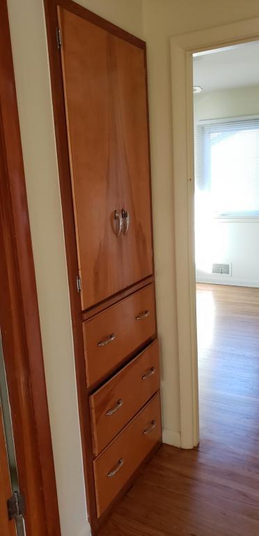 Building Photo - 1602 Hanaford Ave