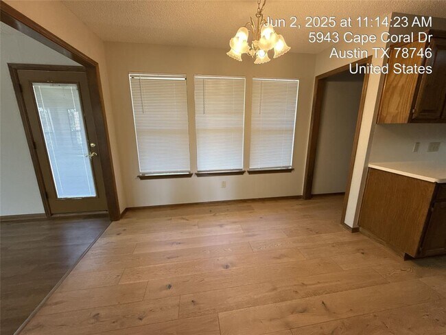 Building Photo - 5943 Cape Coral Dr