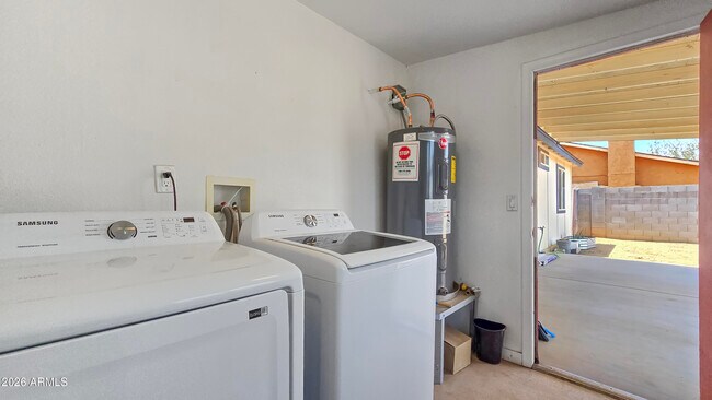 Building Photo - 8012 W Highland Ave