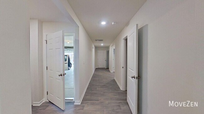 Building Photo - 4818 Mt Hope Dr