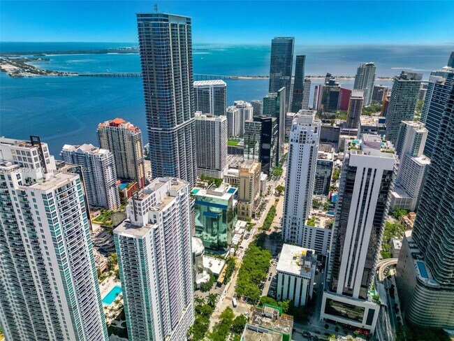 Building Photo - 1010 Brickell Ave
