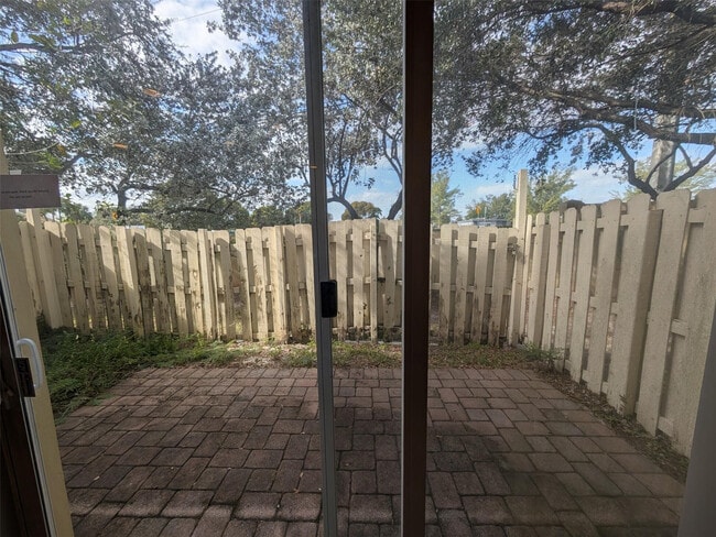 Building Photo - 2851 Prospect Rd