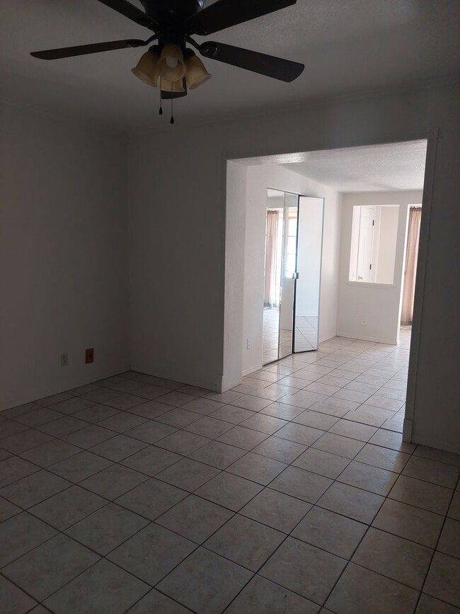 Building Photo - Beautiful Rental near Fort Bliss