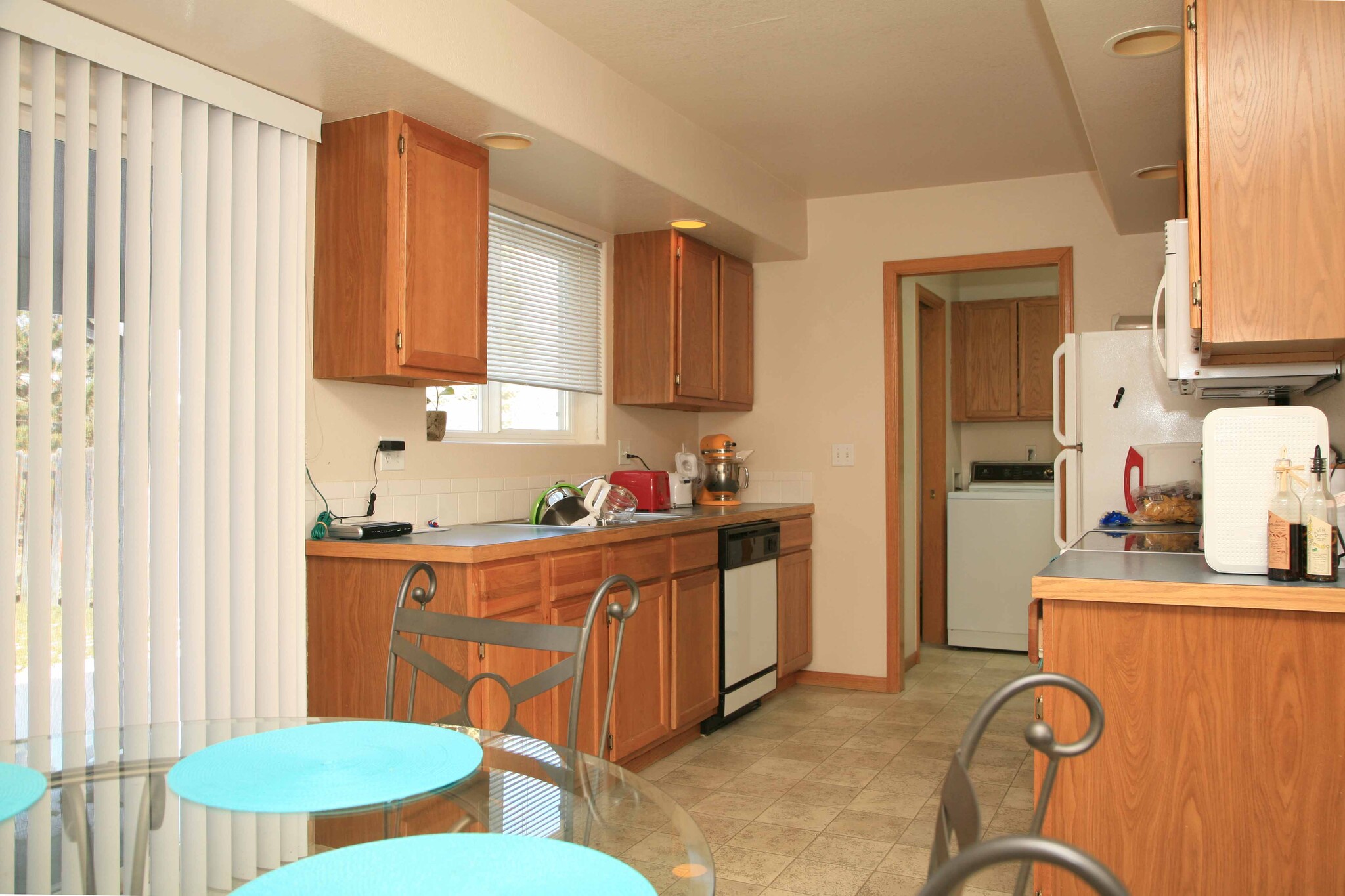 Kitchen from eating area - 2052 Glenmoor Dr