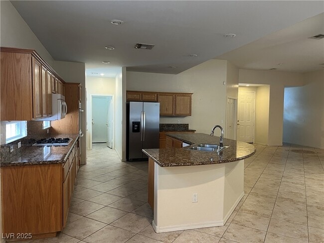 Building Photo - 2855 Grande Valley Dr
