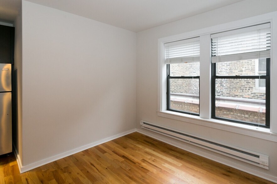 Building Photo - 2402 N Kedzie Blvd