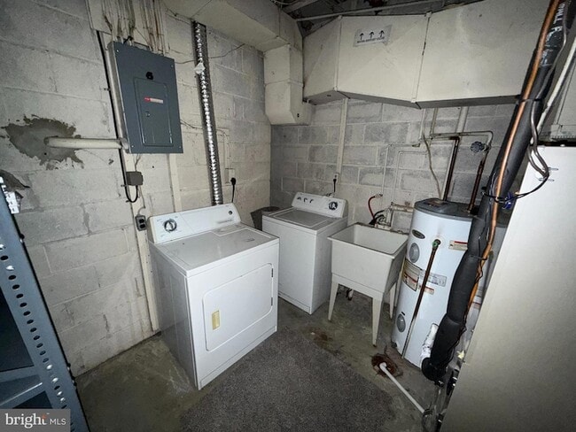 Building Photo - 12825 Cara Dr