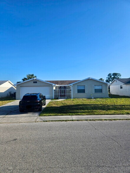 Primary Photo - 6241 Westport Dr