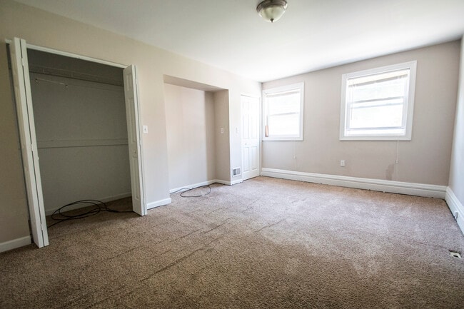 Building Photo - 2619 Josephine St