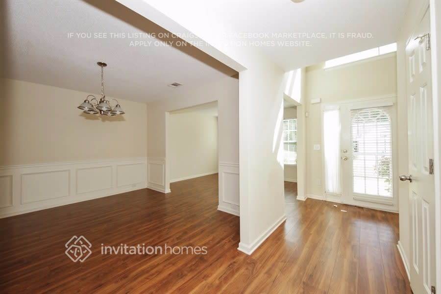 Building Photo - 4838 Bryant Dr