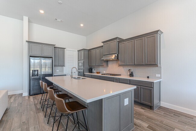 Building Photo - 25018 Pavonia Lake Ln