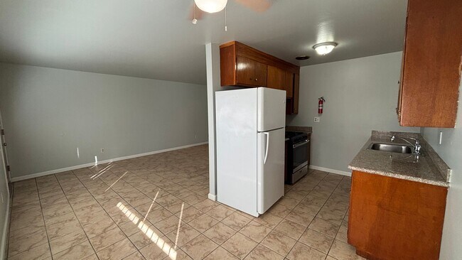 Building Photo - P01614