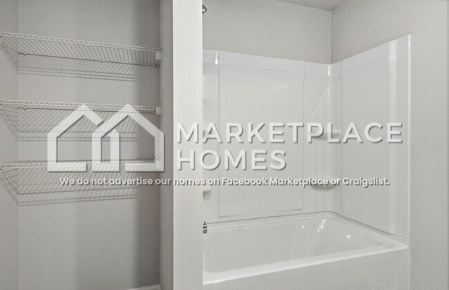 Building Photo - 10415 Patton Ln