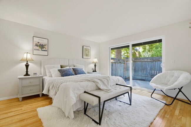 Building Photo - Pet-Friendly Rambler with Modern Updates and Great Layout