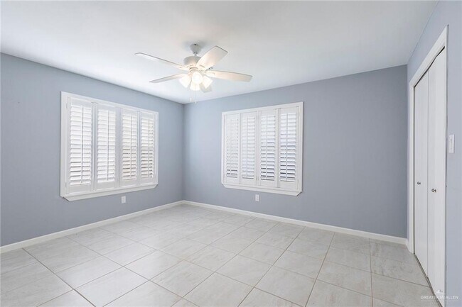 Building Photo - 23 Palenque Dr
