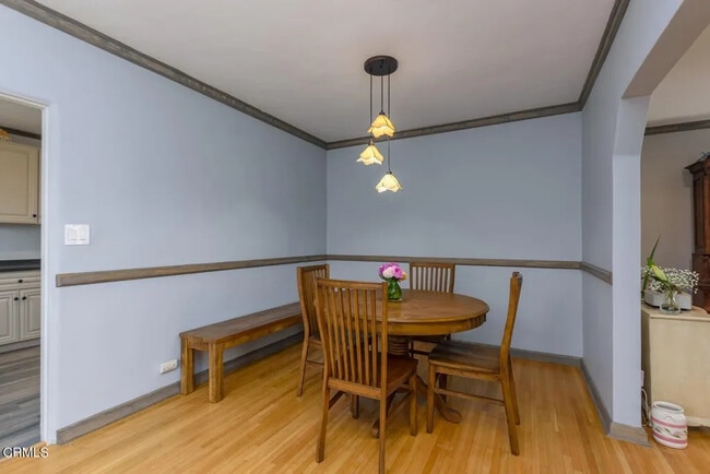 Building Photo - 309 S Dunning St