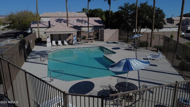 Building Photo - 7223 E Kramer St