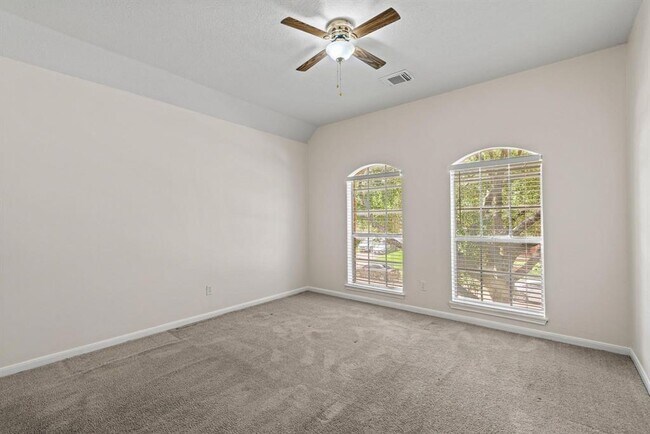 Building Photo - 15810 Mission View Ct