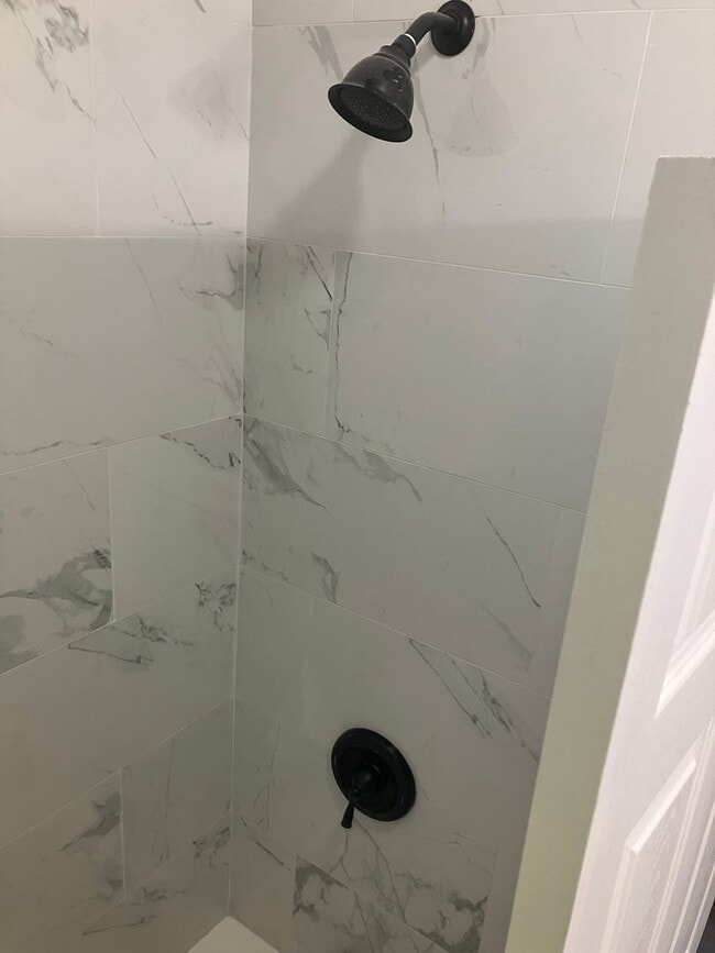 Building Photo - Coming Soon: 512 N Curley!